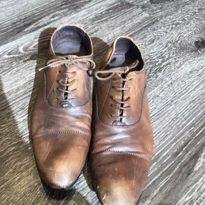 Brown leather men’s Zara shoe. Size 9